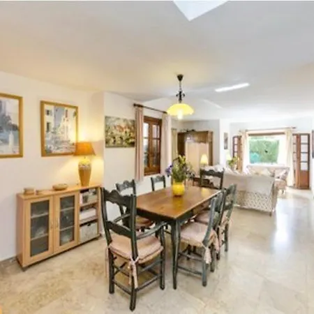 Holiday home En Zona Avenida Litoral Estepona