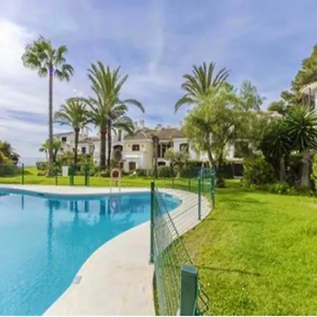 Holiday home En Zona Avenida Litoral Estepona
