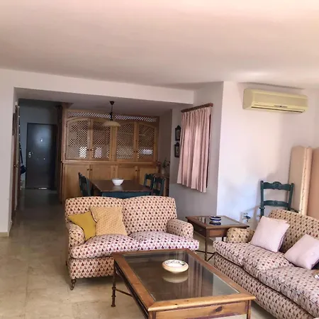 En Zona Avenida Litoral Feriehus Estepona